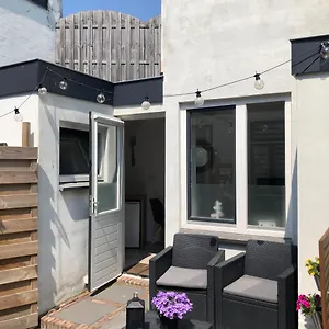 https://kingstreet-cottage.zandvoort-hotels.com