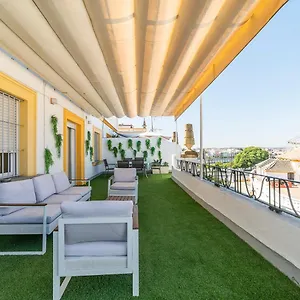 https://trendy-penthouse-by-the-bullring.es-andalucia.com